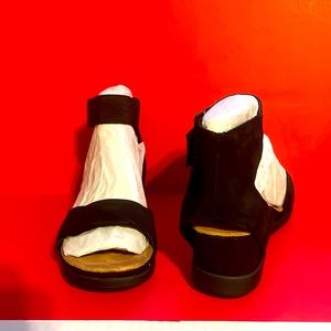 EARTH Origins Sandals